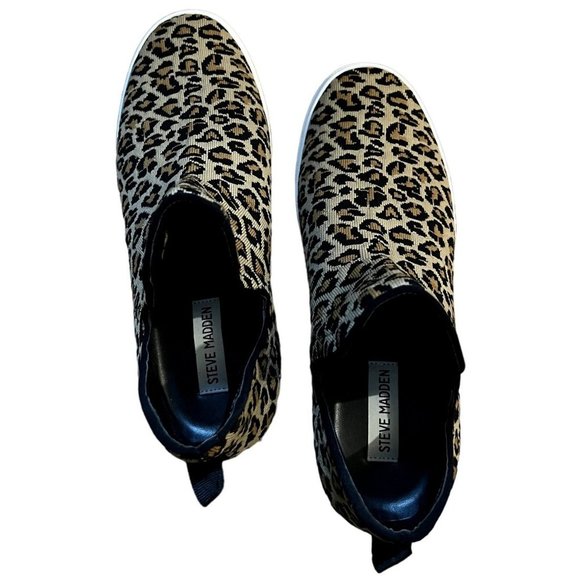Steve Madden women's leopard print bootie size 9.5 M fabric upper, rubber sole - Picture 1 of 8
